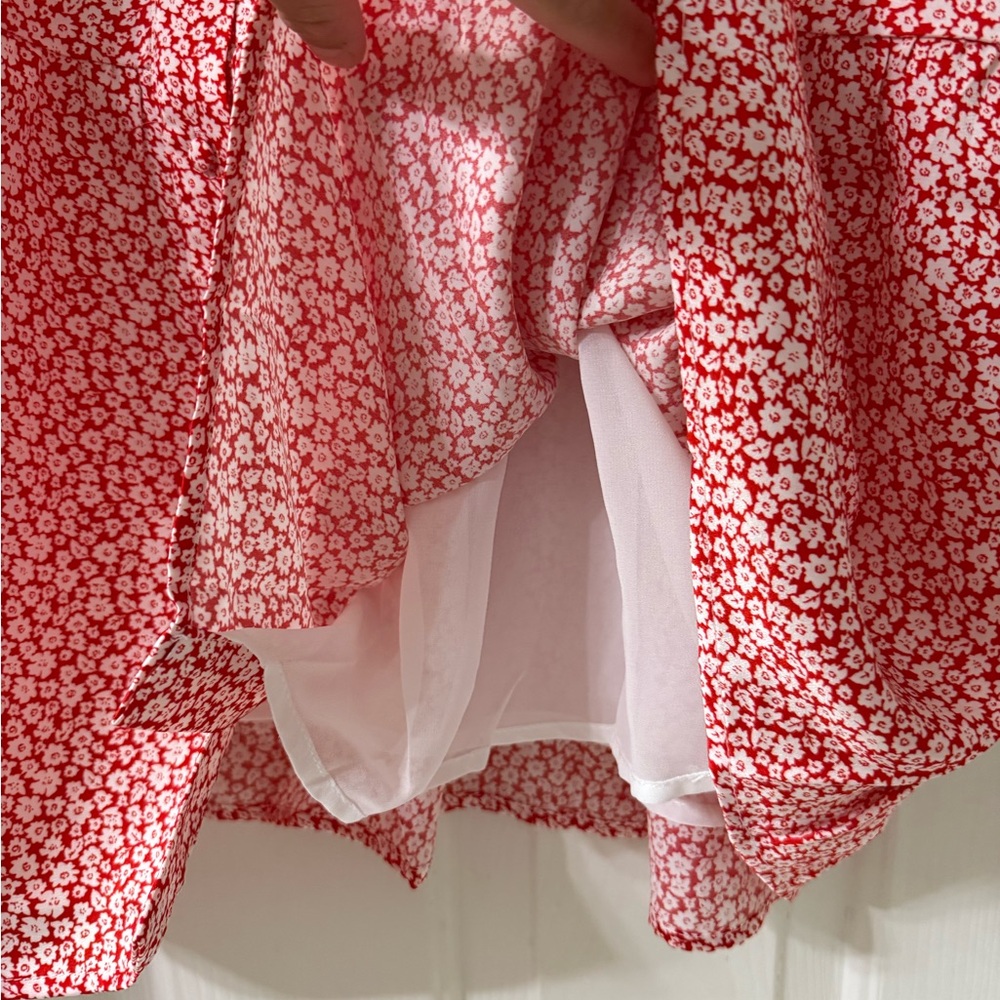 DAVI & DANI Red Floral button front Dress - Picture 6 of 9